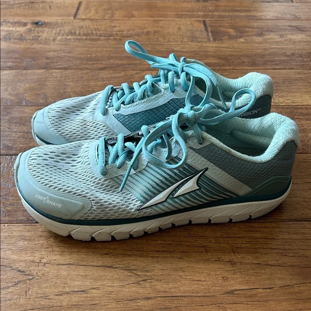 Altra Provision 4 Road Running Shoes Foot Shape Zero Drop Ice Blue Size 6.5
